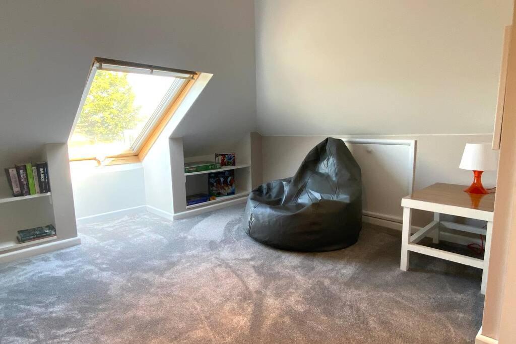 Spacious 2 Bed Apt Sleeps 4 Near Bournemouth Beach Eksteriør billede