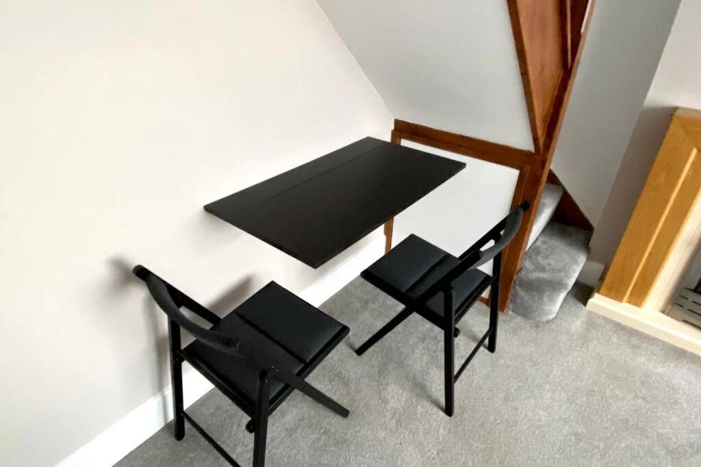 Spacious 2 Bed Apt Sleeps 4 Near Bournemouth Beach Eksteriør billede